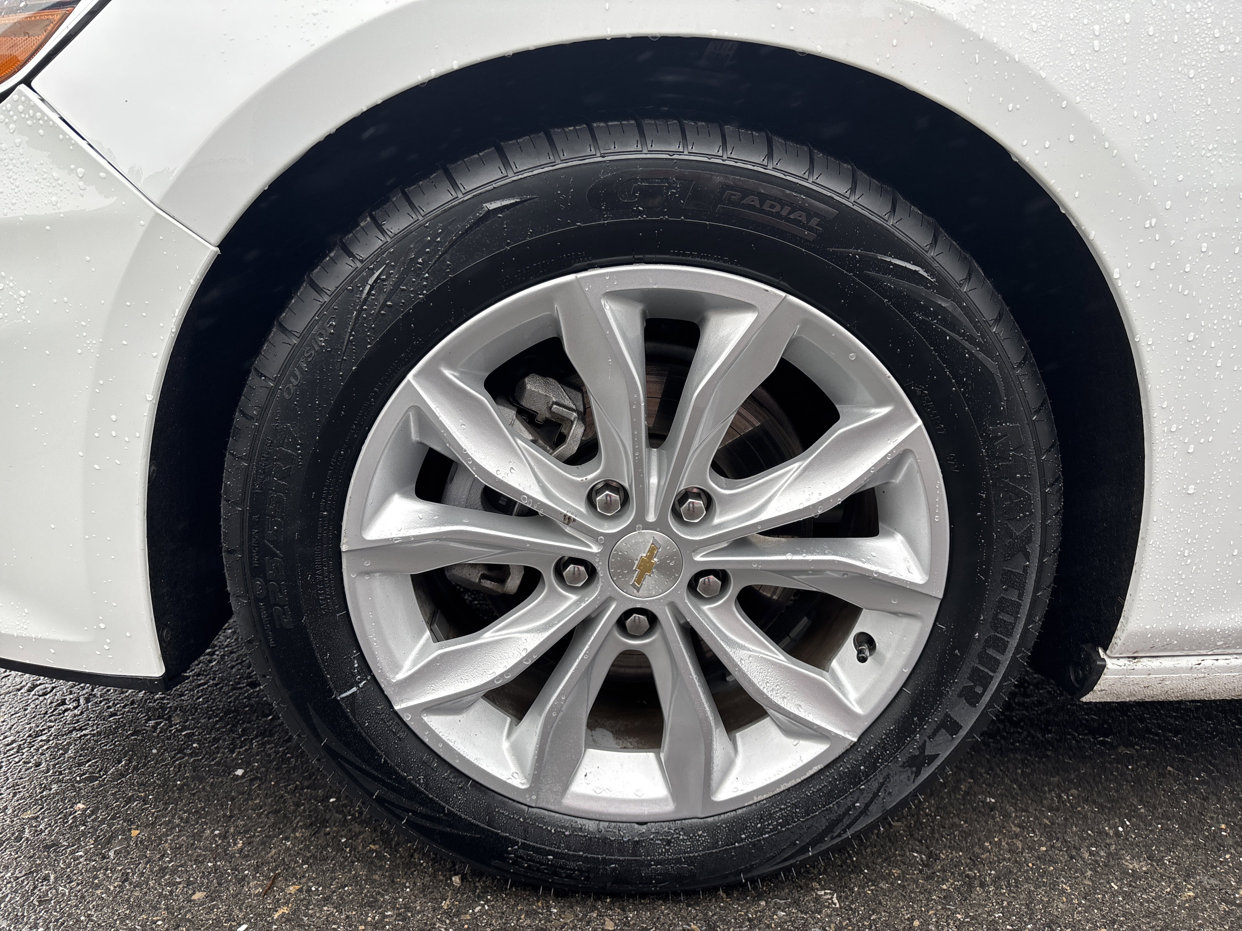 Used 2024 Chevrolet Malibu LT FWD image 11