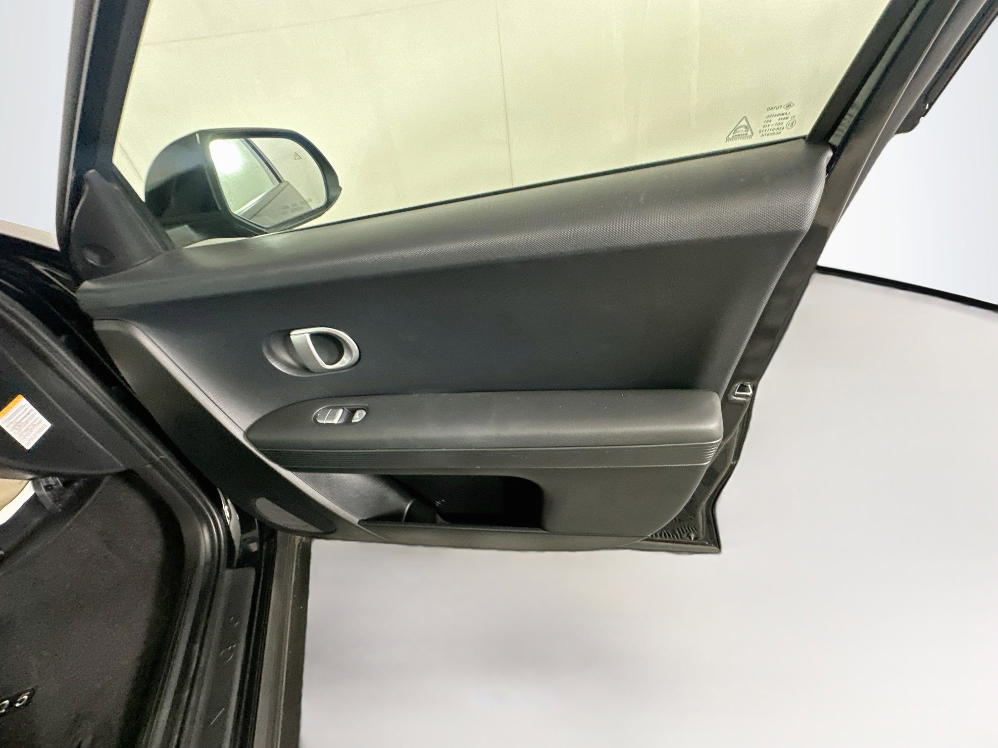 Used 2024 Hyundai Ioniq 5 SEL RWD image 32