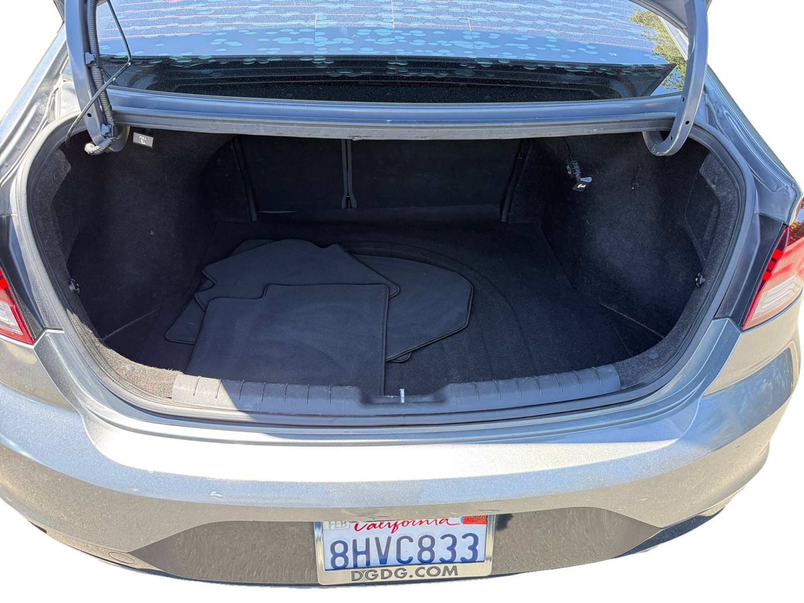 Used 2019 Hyundai Elantra Sport w/ Cargo Package FWD image 17