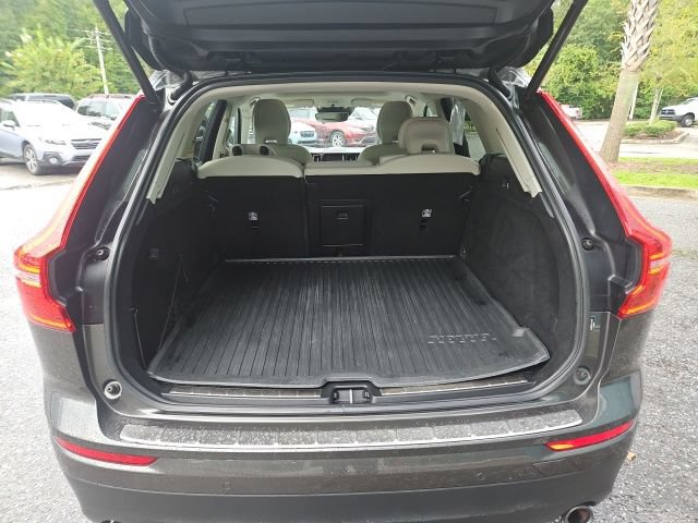 Used 2020 Volvo XC60 T5 Momentum FWD image 7