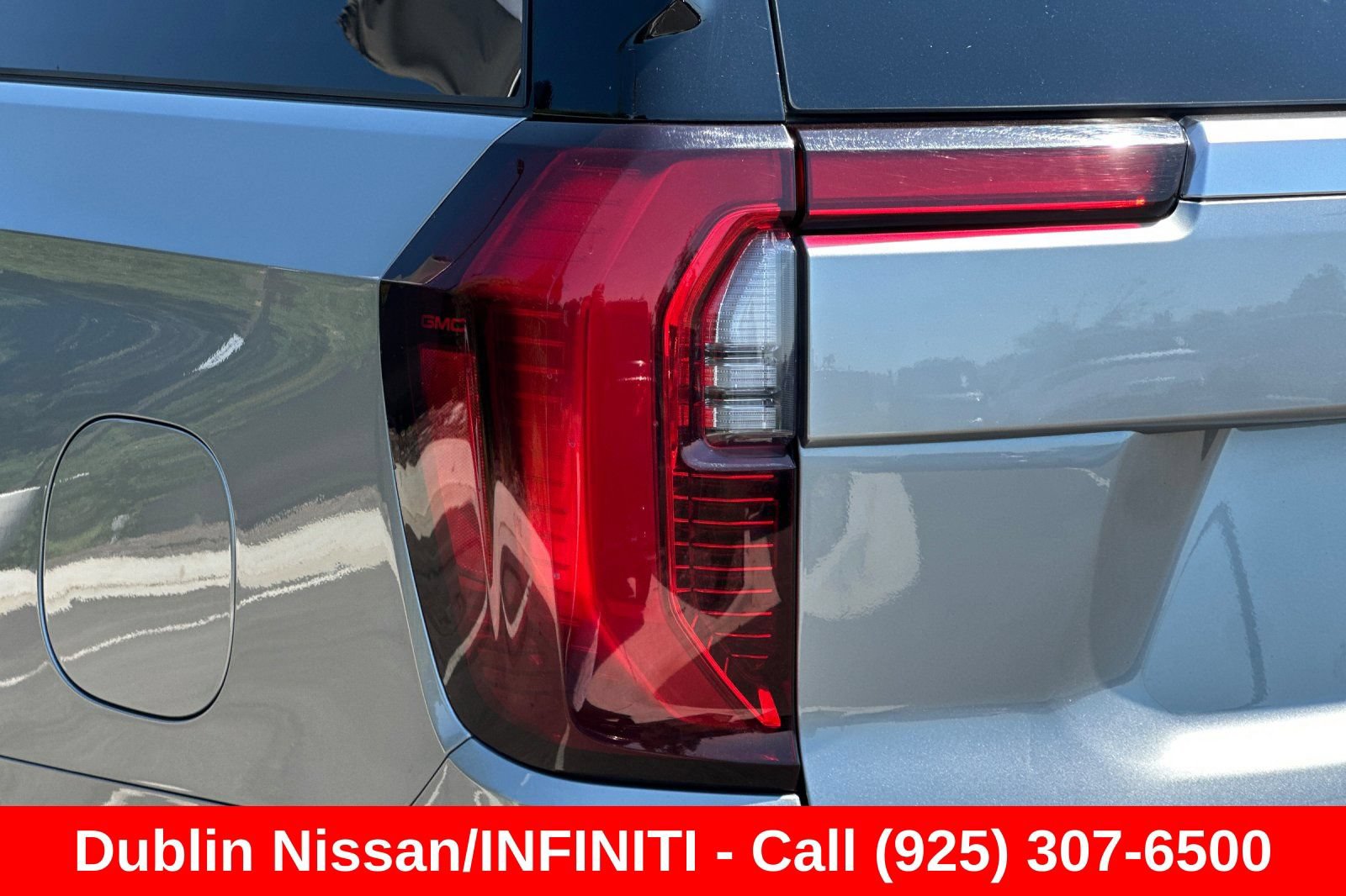 Used 2025 GMC Yukon XL Denali AWD/4WD image 48