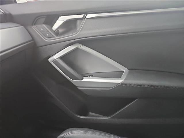 Used 2022 Audi Q3 2.0T Premium Plus w/ Premium Plus Package image 16
