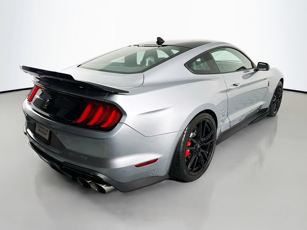 Used 2020 Ford Mustang Shelby GT500 w/ Technology Package RWD image 9