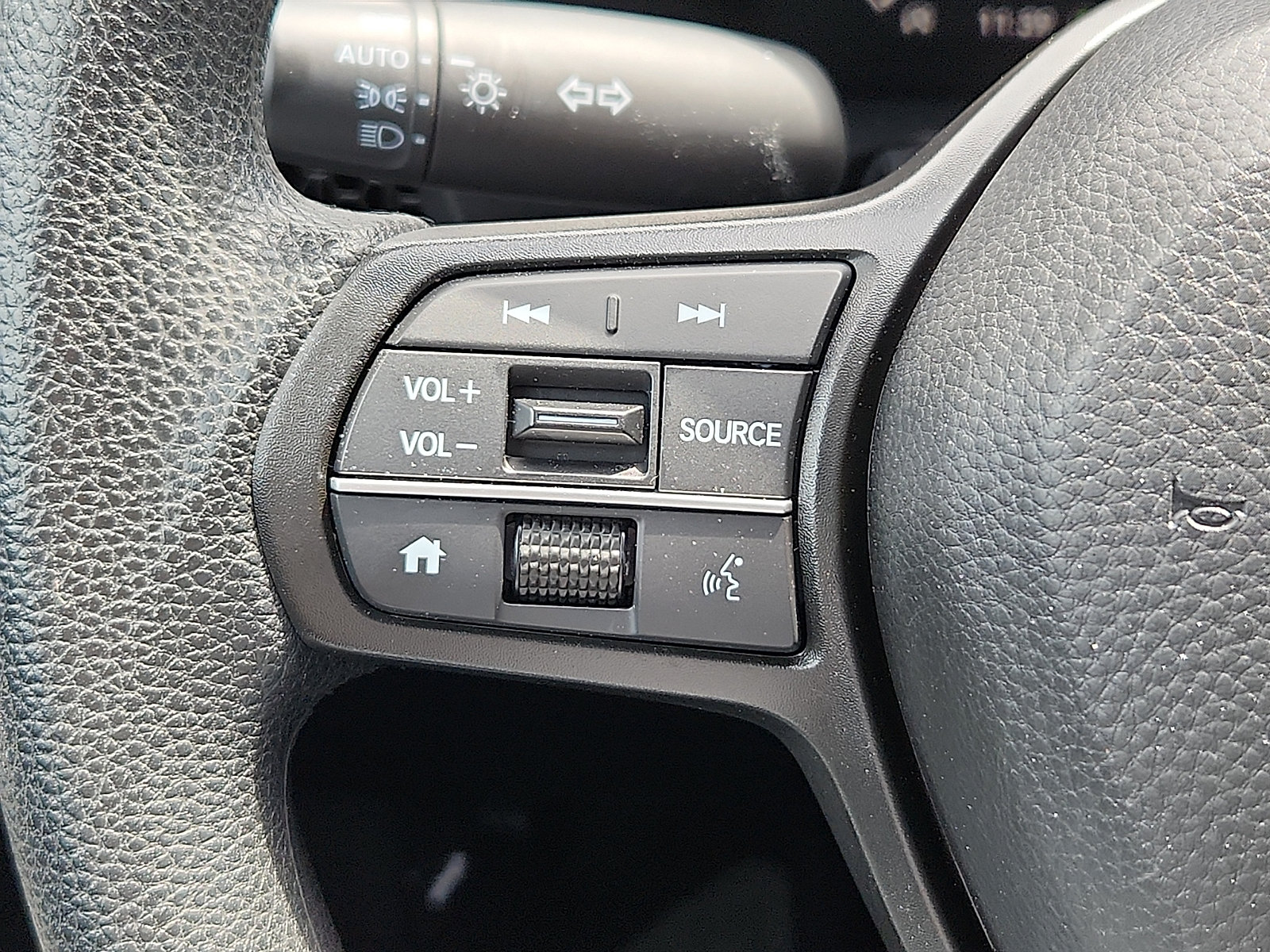 Used 2025 Honda CR-V EX image 22