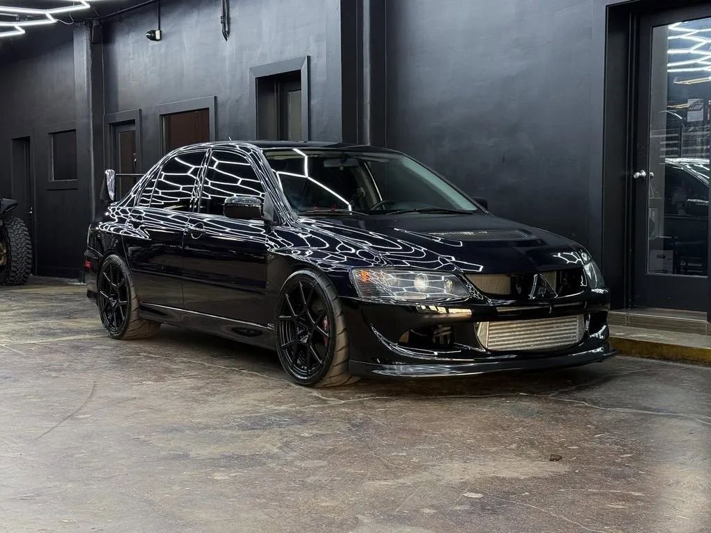 Used 2004 Mitsubishi Lancer Evolution AWD/4WD image 9