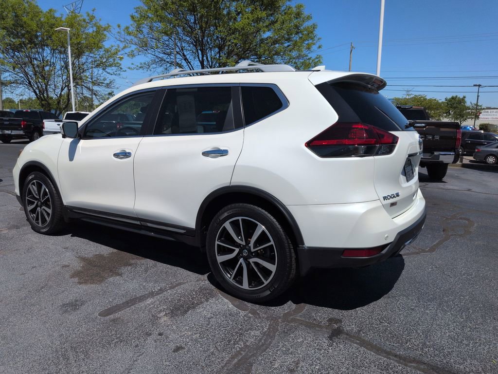 Used 2019 Nissan Rogue SL w/ Premium Package image 3