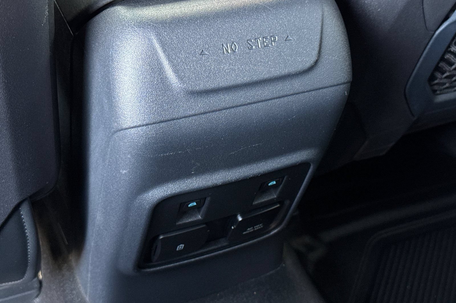 Used 2022 Ford Bronco Black Diamond AWD/4WD image 14
