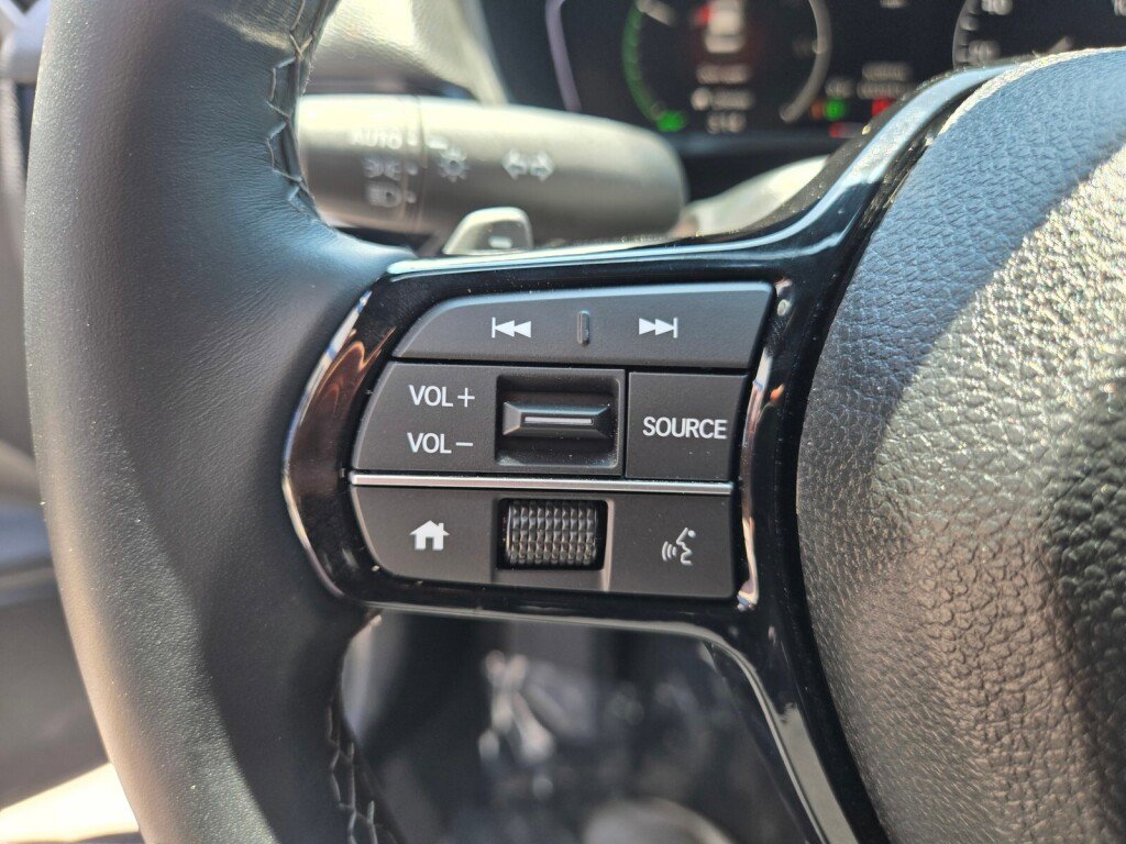 Used 2025 Honda Civic Sport Touring image 21