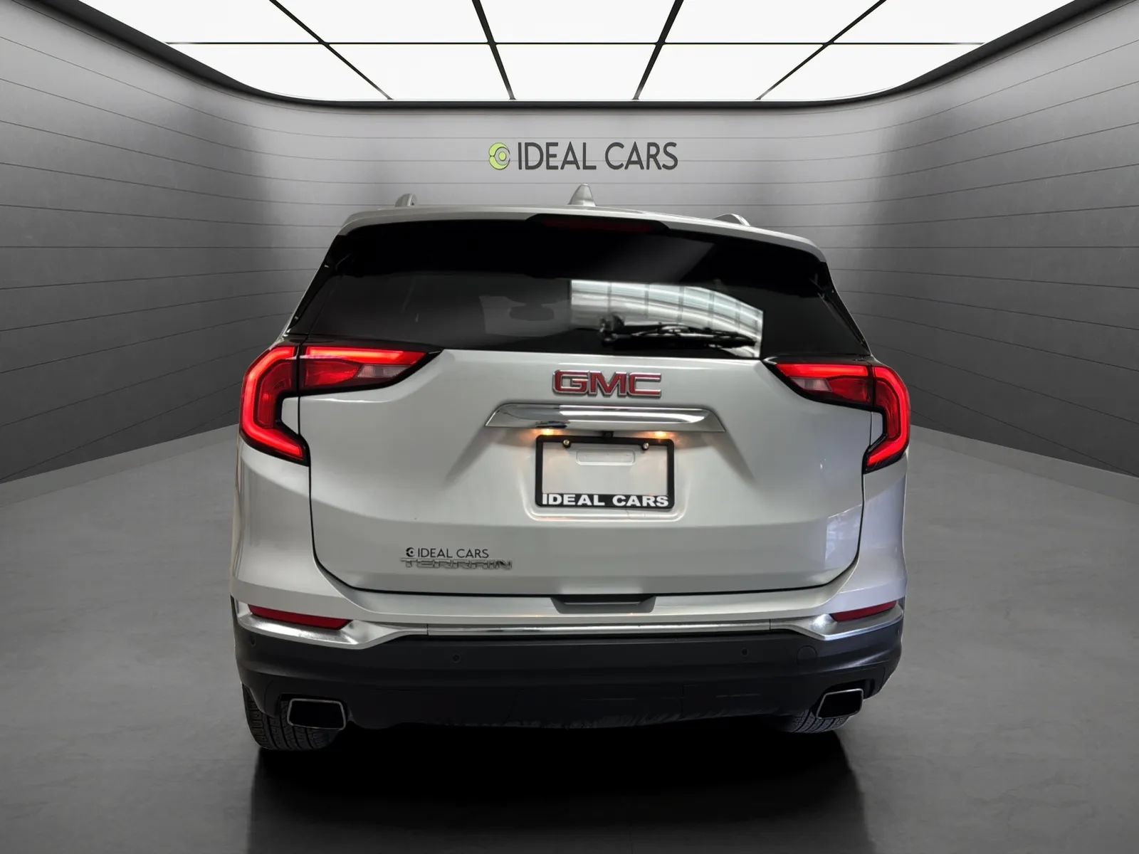 Used 2018 GMC Terrain SLT w/ Preferred Package FWD image 6