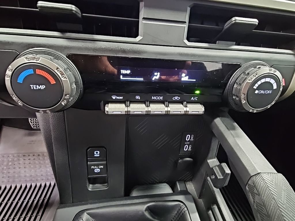Used 2024 Toyota Tacoma SR image 18