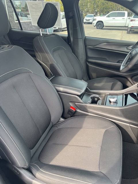 Certified 2024 Jeep Grand Cherokee L Laredo w/ Luxury Tech Group I image 18