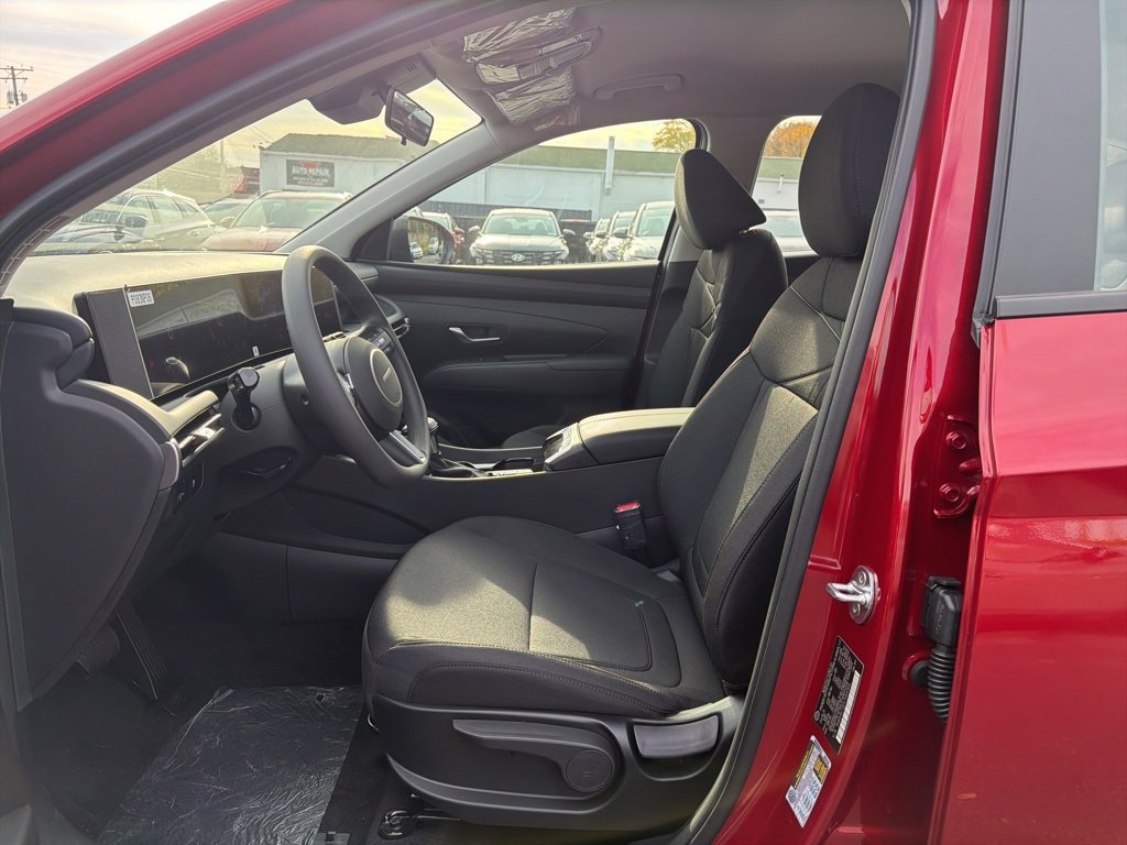 New 2026 Hyundai Tucson SE image 12