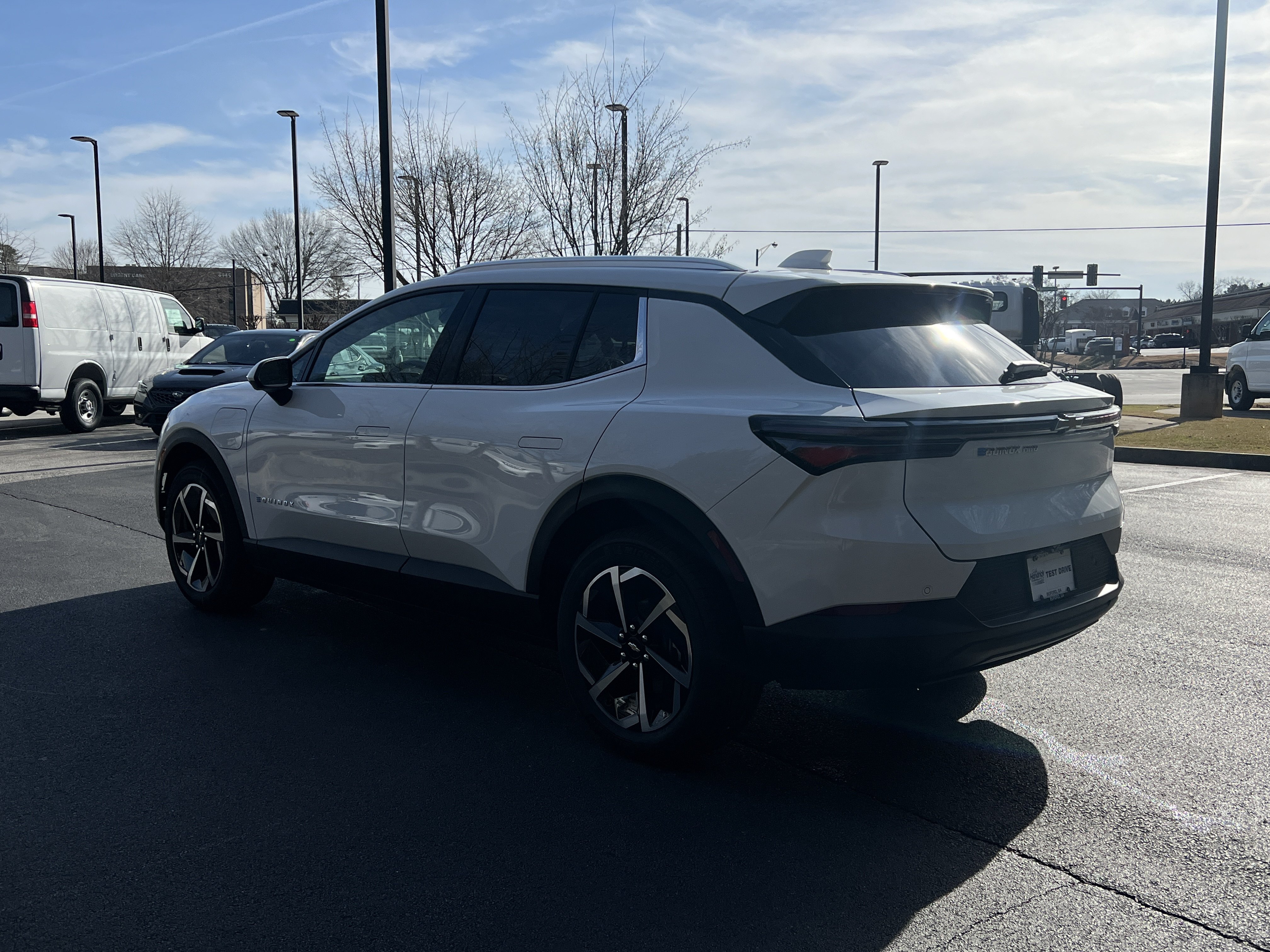 New 2026 Chevrolet Equinox EV LT AWD/4WD image 7