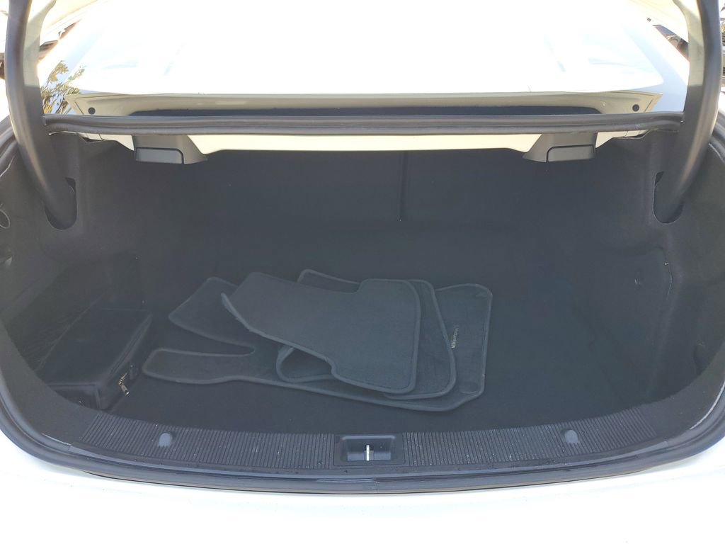 Used 2017 Mercedes-Benz E 400 Coupe image 9
