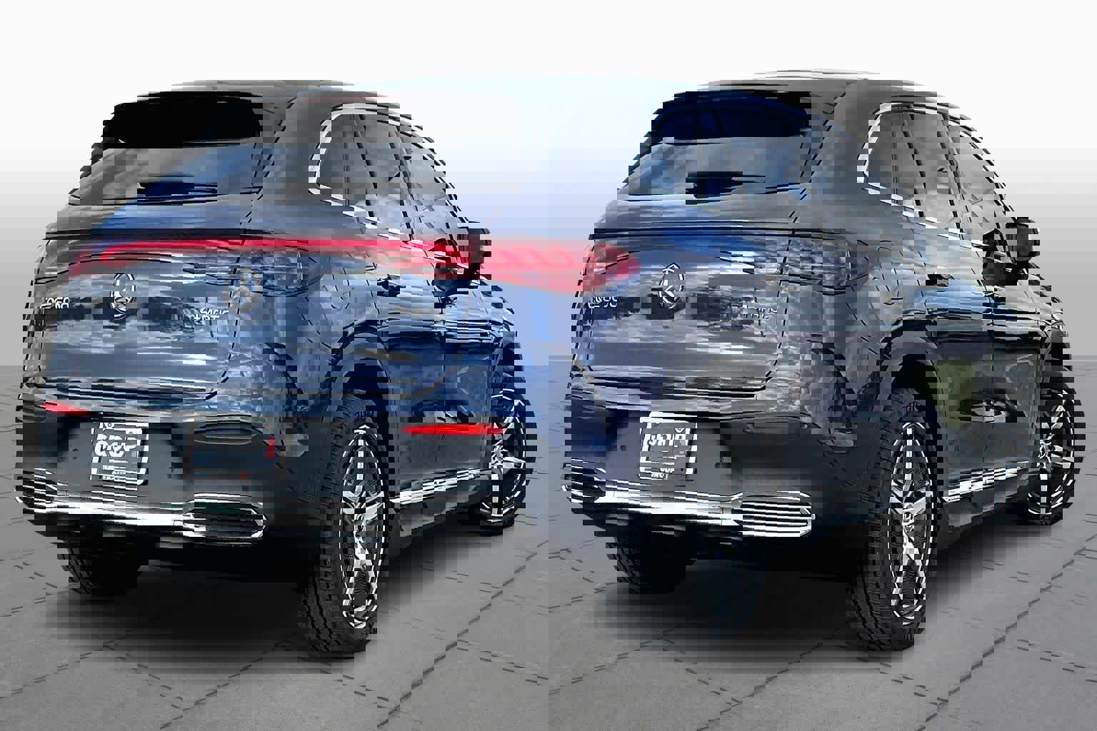 Certified 2023 Mercedes-Benz EQE 500 4MATIC SUV image 12