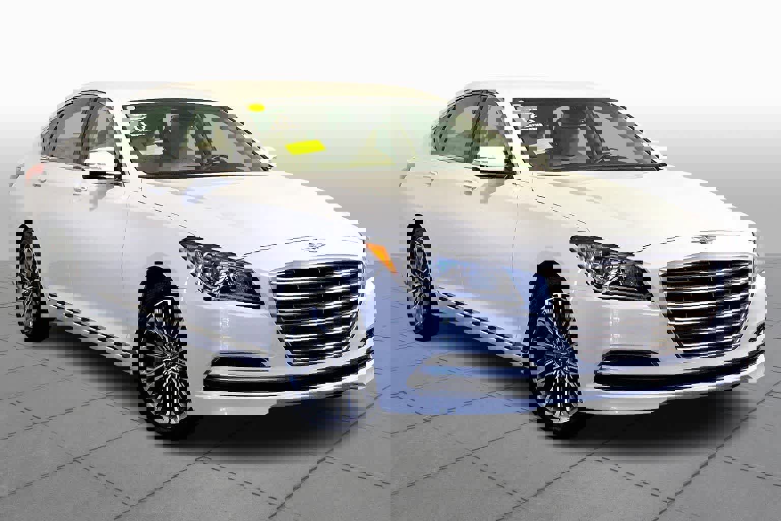 Used 2016 Hyundai Genesis 3.8 image 3