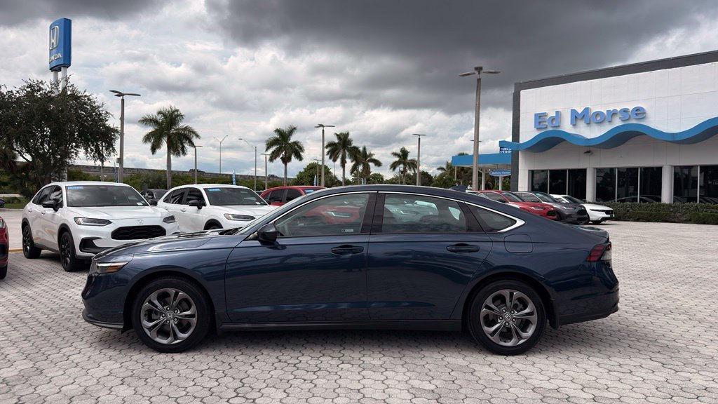 Certified 2023 Honda Accord EX image 3