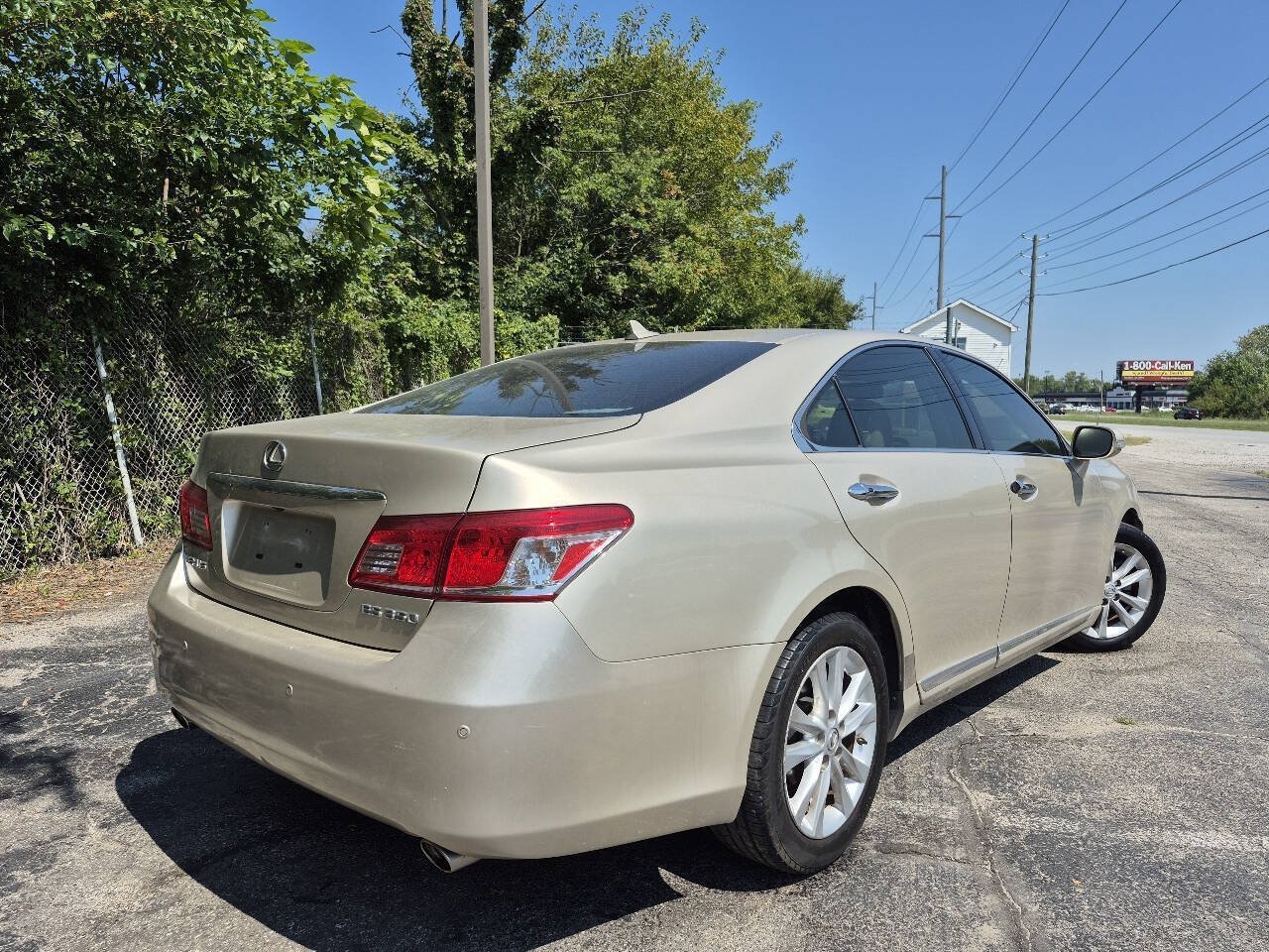 Used 2010 Lexus ES 350 FWD image 8