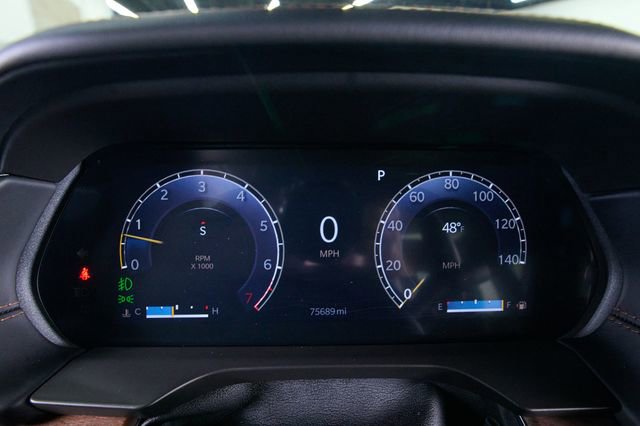 Used 2022 Jeep Grand Cherokee Summit w/ Luxury Tech Group V image 19