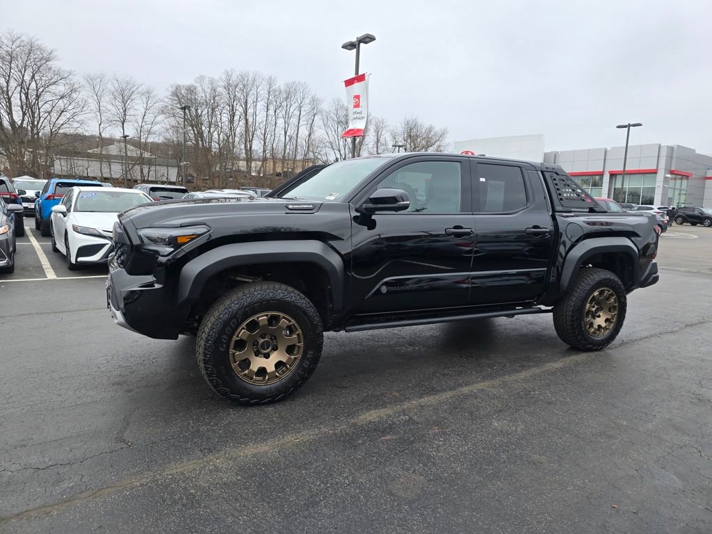 Certified 2025 Toyota Tacoma Trailhunter image 3