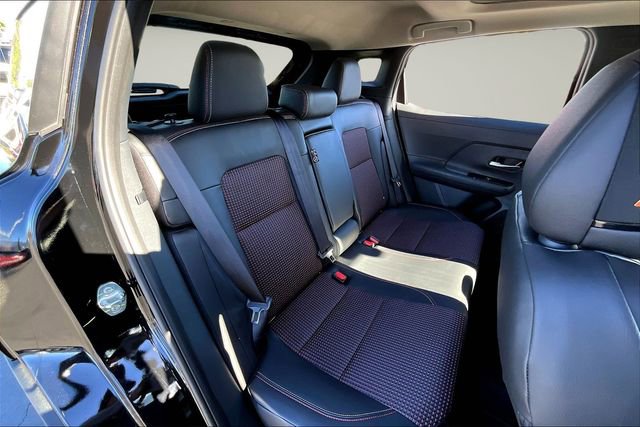 New 2026 Nissan Kicks SR image 9