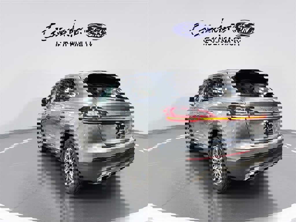 Used 2021 Lincoln Nautilus Reserve image 6