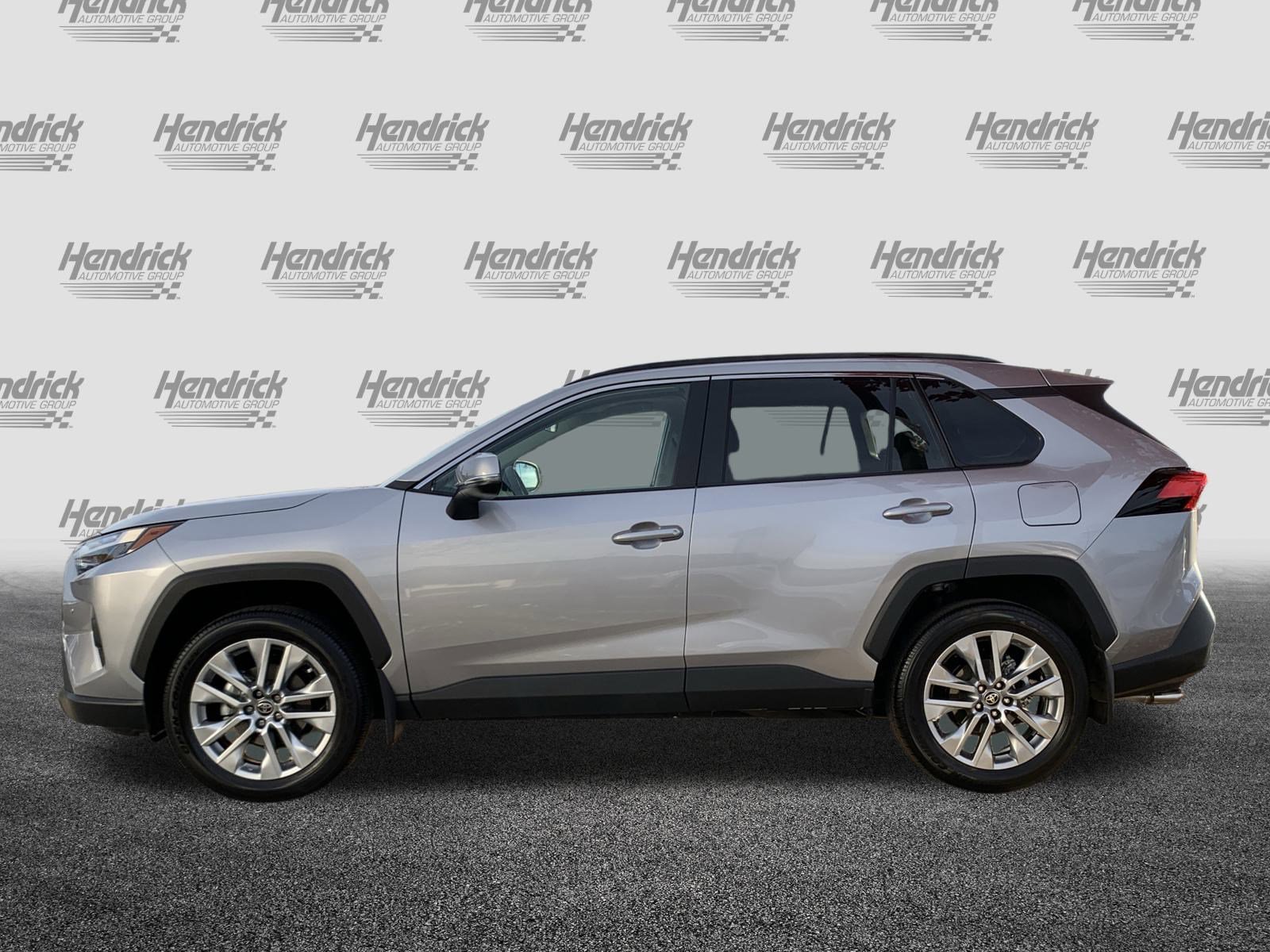 Used 2025 Toyota RAV4 XLE Premium image 7