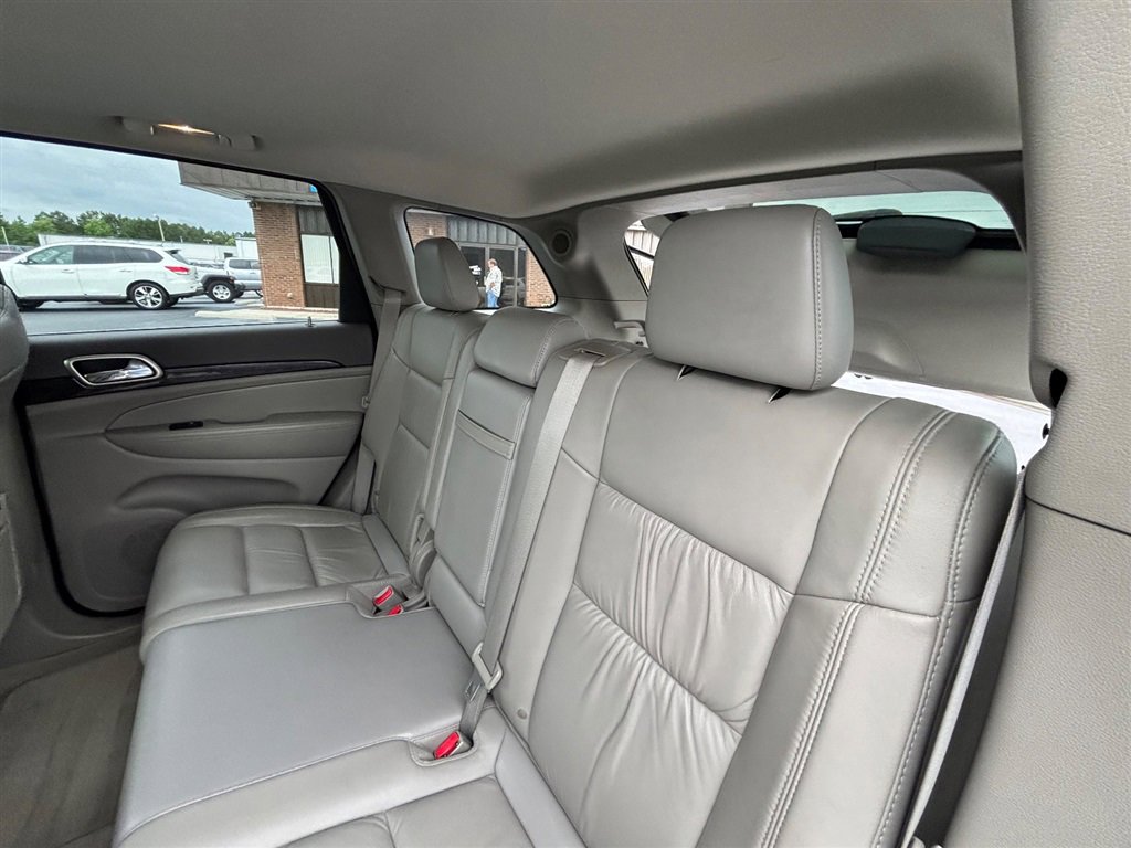 Used 2012 Jeep Grand Cherokee Laredo RWD image 18