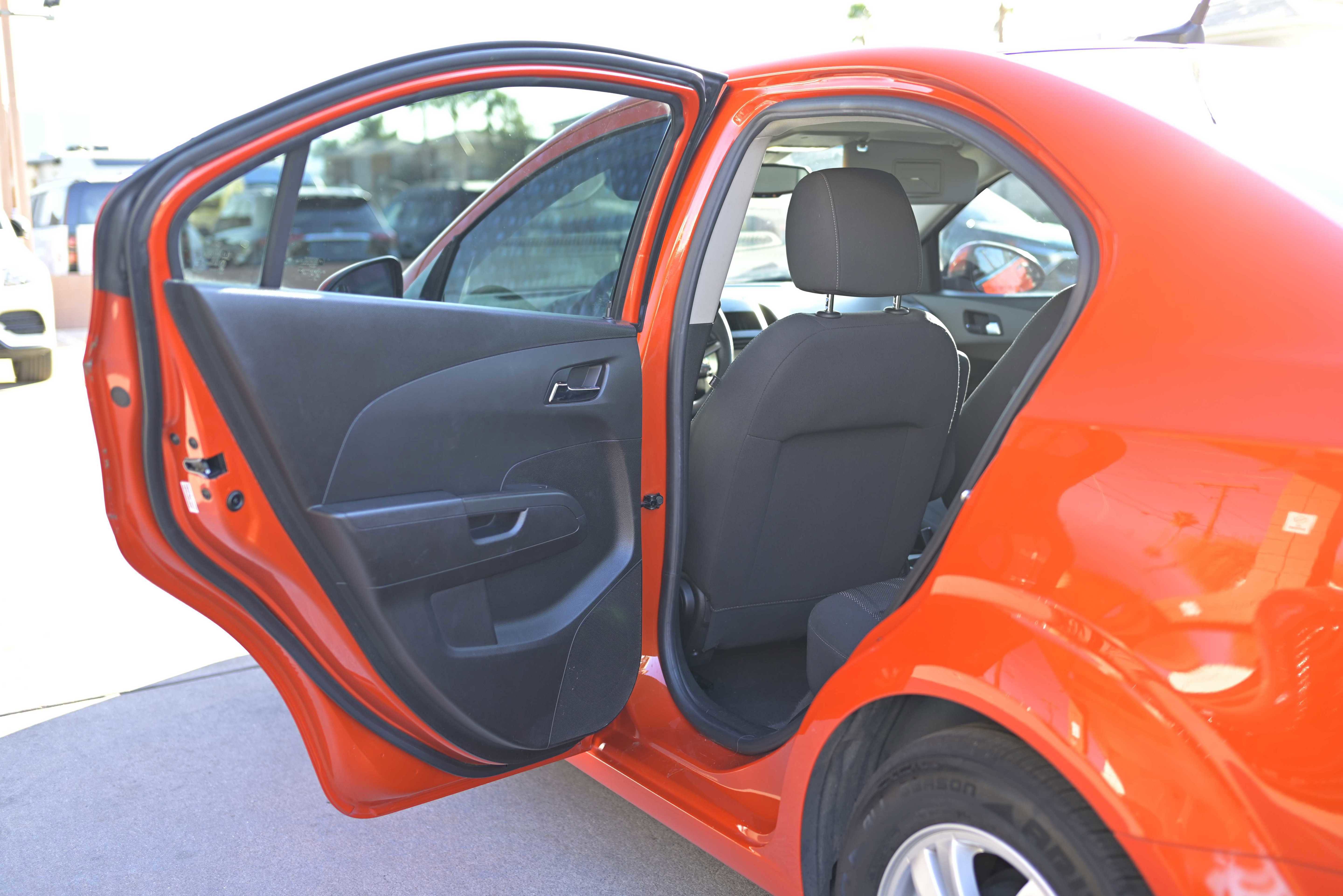 Used 2013 Chevrolet Sonic LT image 10