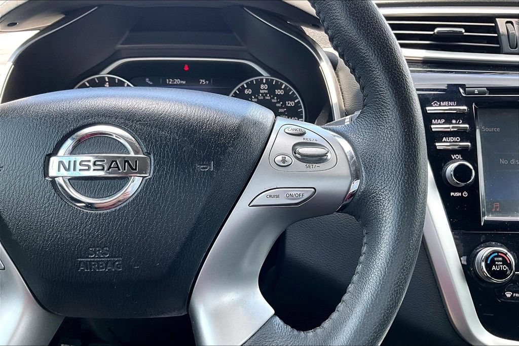 Used 2017 Nissan Murano Platinum w/ Platinum Technology Package FWD image 19