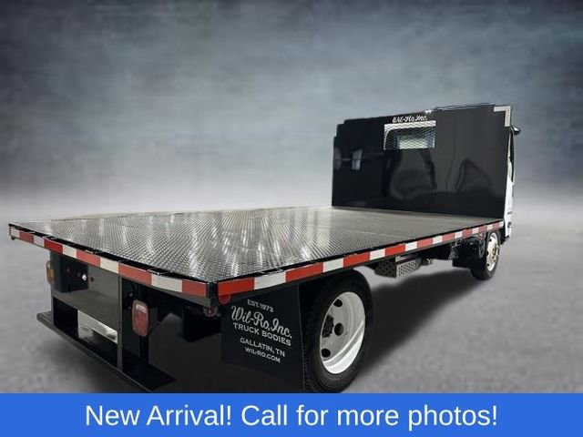 Used 2019 Isuzu NPR image 3