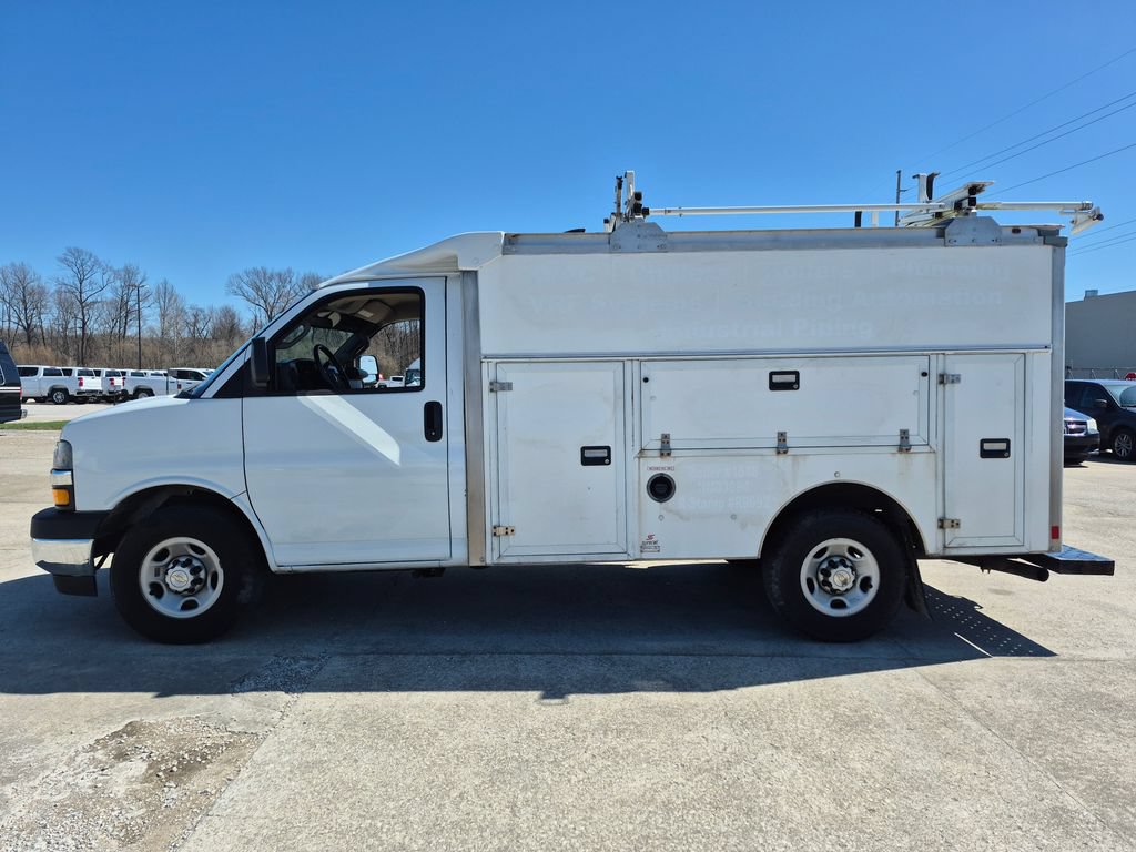 Used 2020 Chevrolet Express 3500 w/ Power Convenience Package RWD image 4