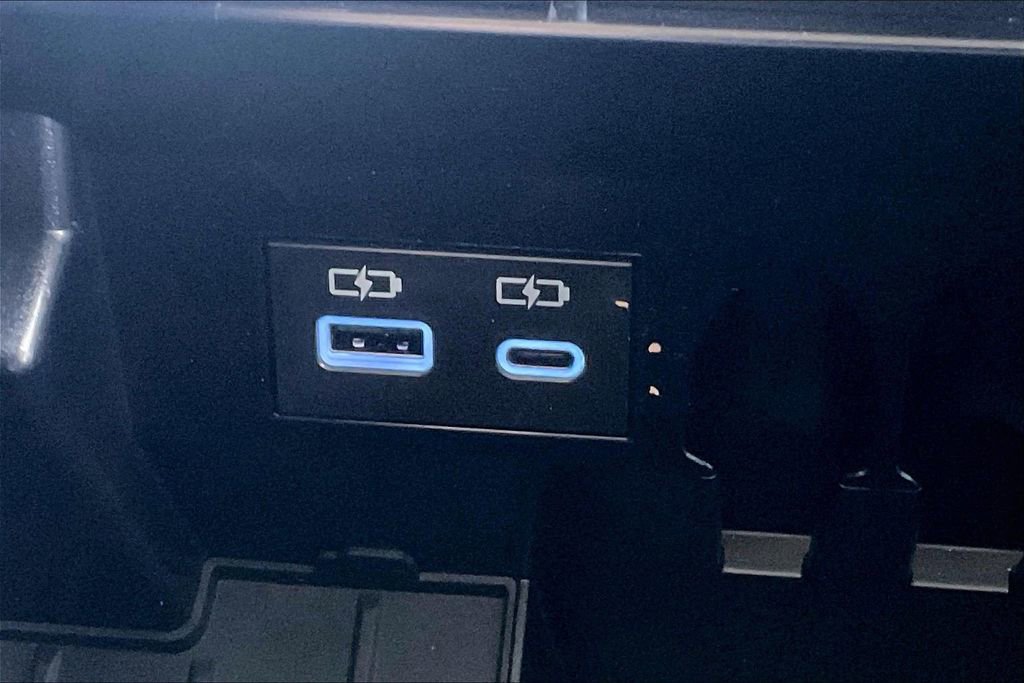 Used 2023 Toyota Tundra Limited w/ TRD Off-Road Package image 33