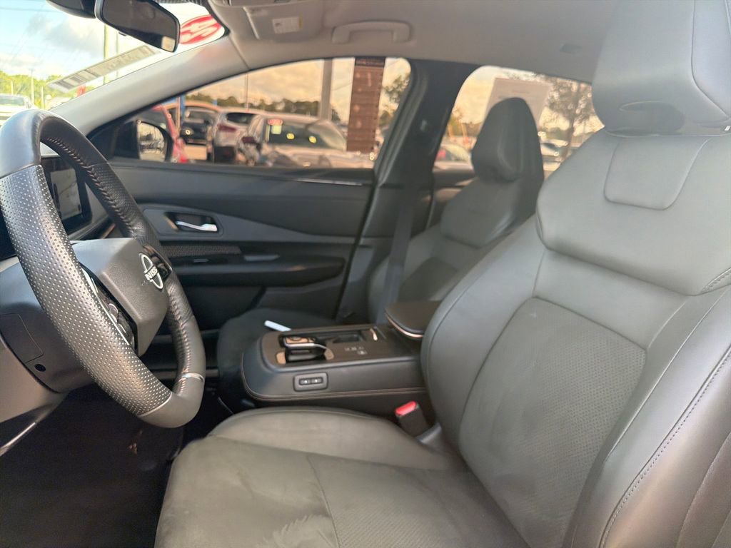 Certified 2024 Nissan Ariya AWD image 16