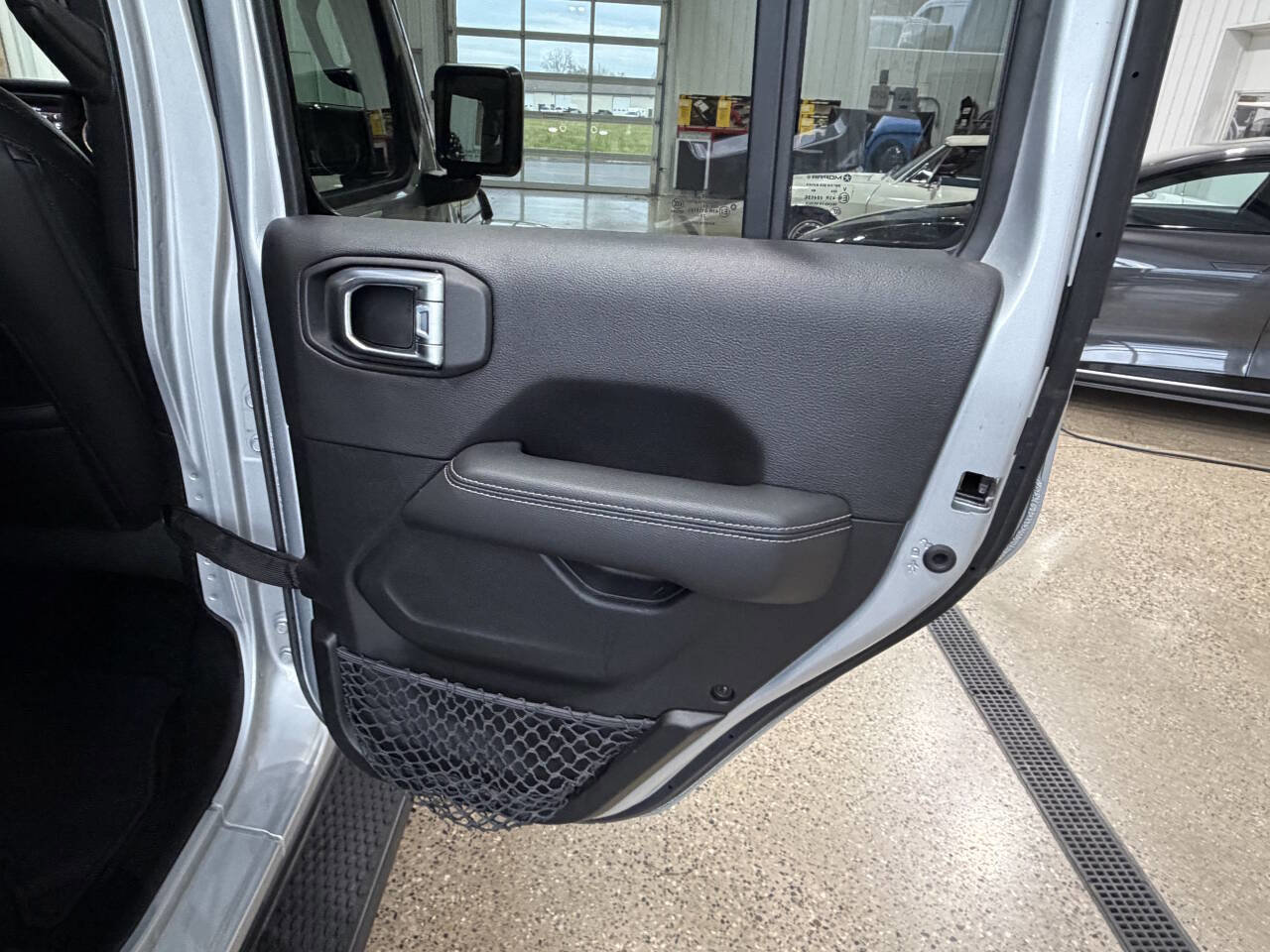 Used 2023 Jeep Wrangler Unlimited Sahara w/ Cold Weather Group image 18