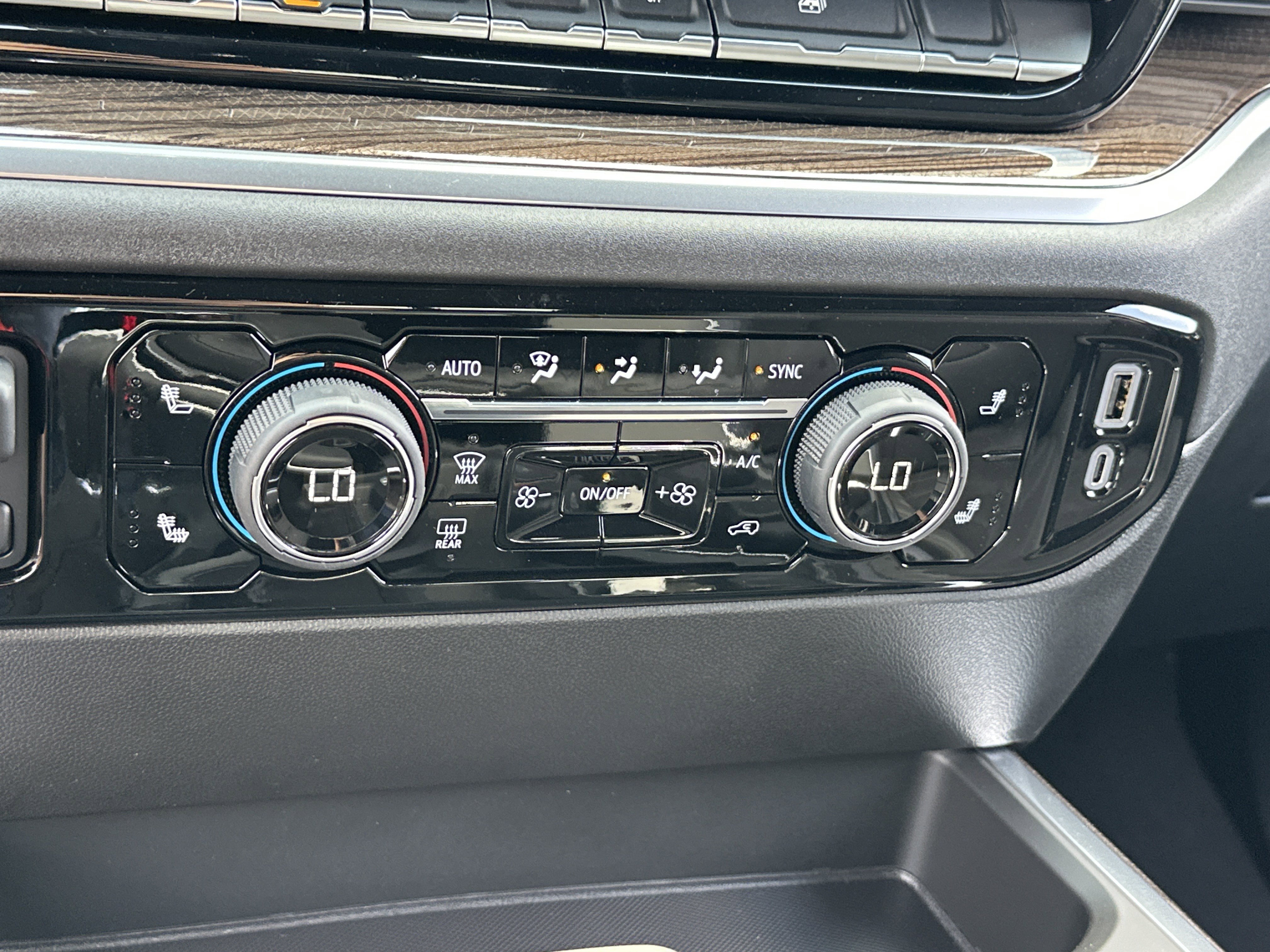 New 2026 Chevrolet Silverado 1500 RST w/ Convenience Package II image 23