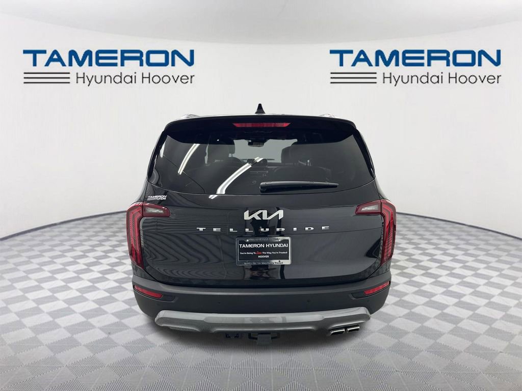 Used 2022 Kia Telluride SX w/ Towing Package image 4