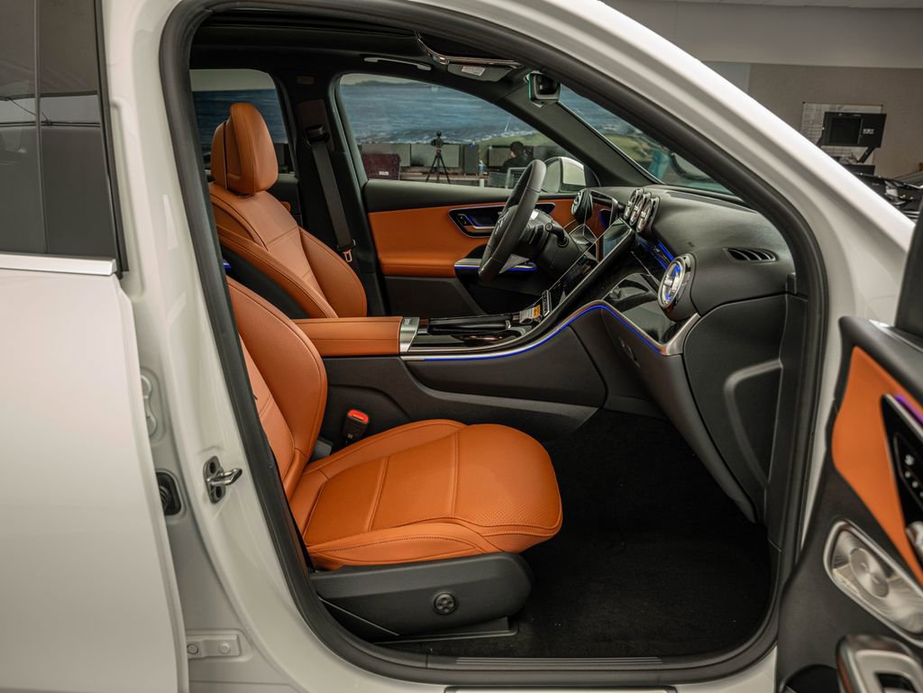 New 2026 Mercedes-Benz GLC 300 4MATIC image 34
