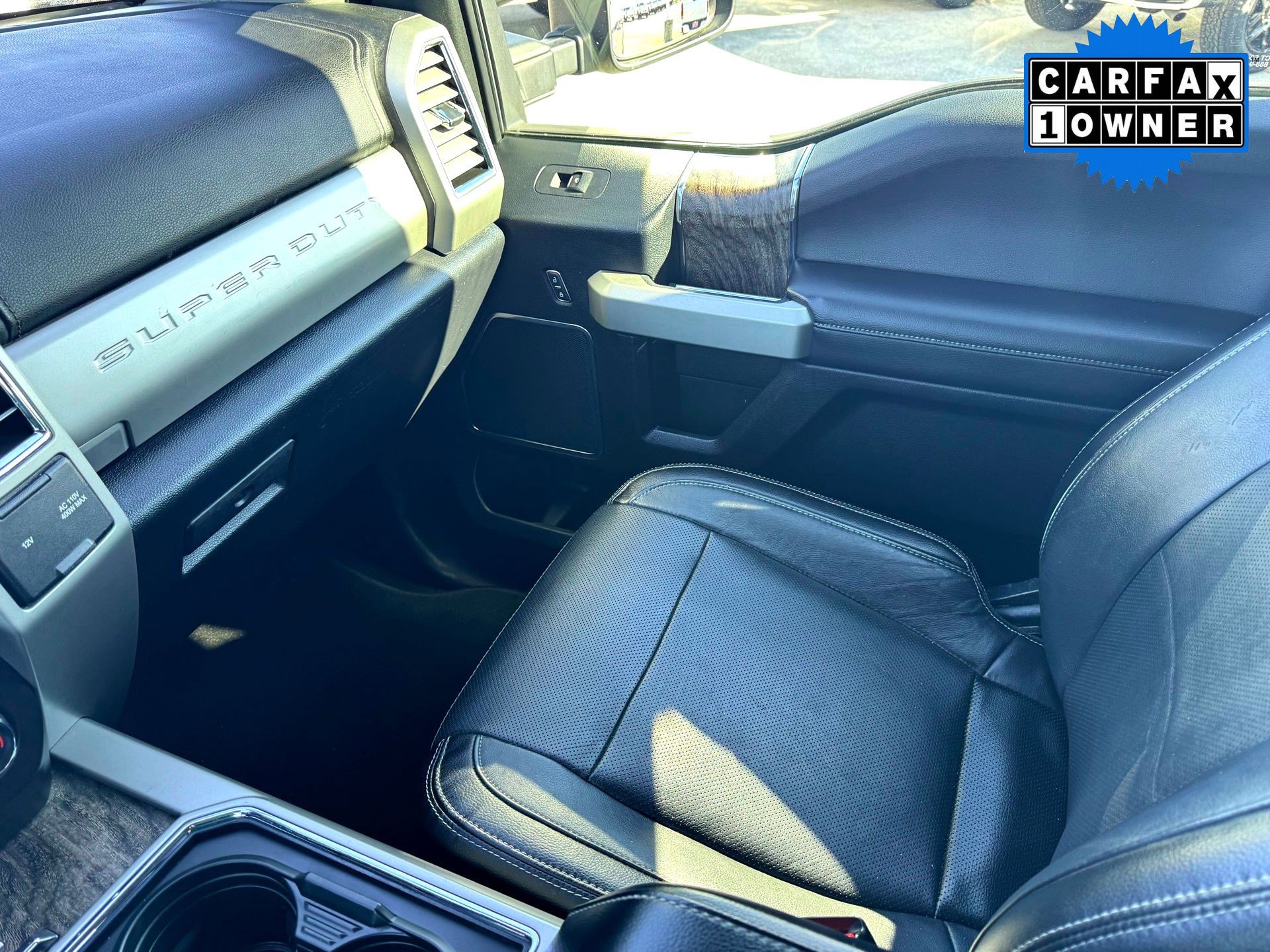 Used 2017 Ford F350 Lariat w/ Lariat Ultimate Package image 30