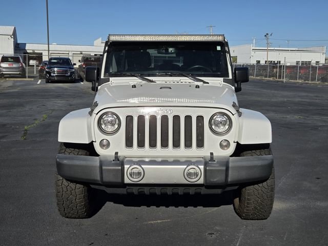 Used 2017 Jeep Wrangler Unlimited Sahara w/ Connectivity Group image 13