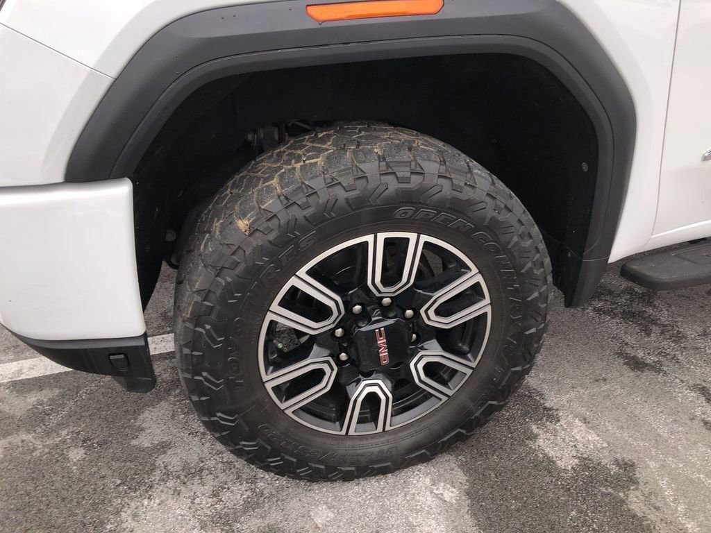Used 2022 GMC Sierra 3500 AT4 w/ AT4 Preferred Package AWD/4WD image 10