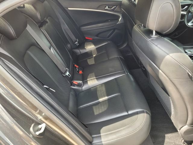 Used 2022 Genesis G70 2.0T image 16