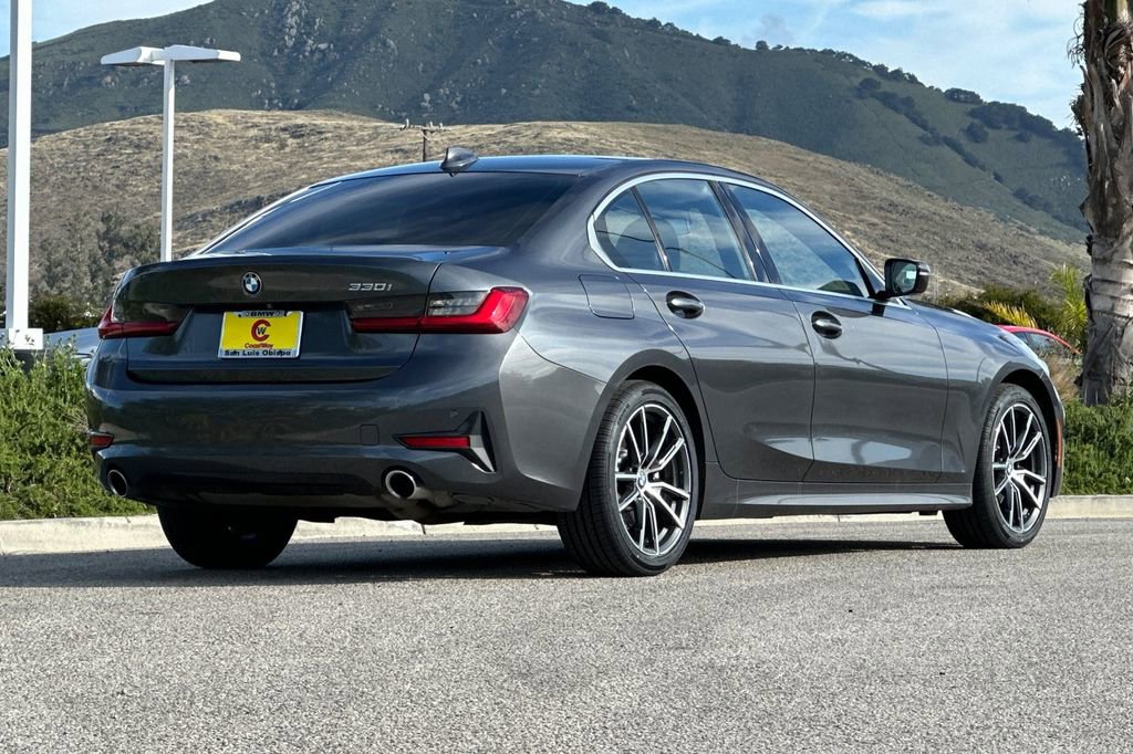 Used 2020 BMW 330i Sedan w/ Driving Assistance Package RWD image 3