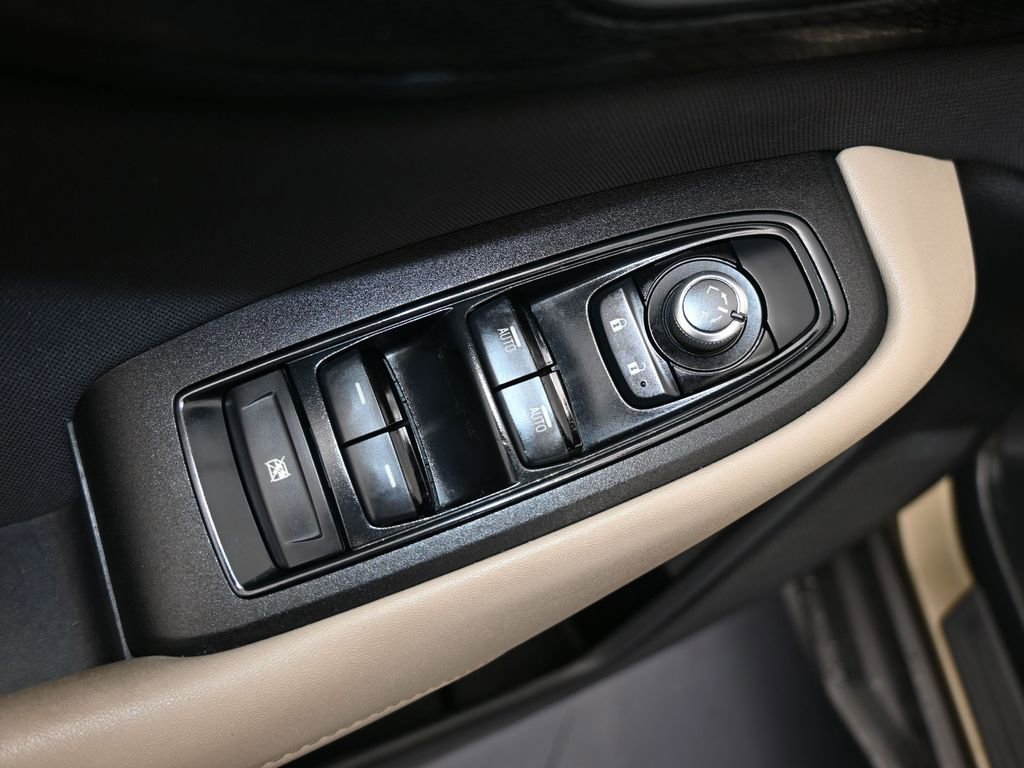 Used 2021 Subaru Outback Premium image 13