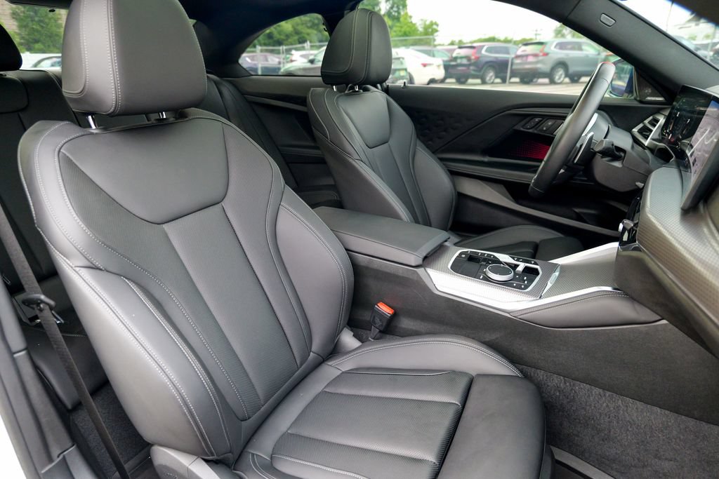 Used 2025 BMW M240i xDrive Coupe w/ Premium Package AWD/4WD image 30