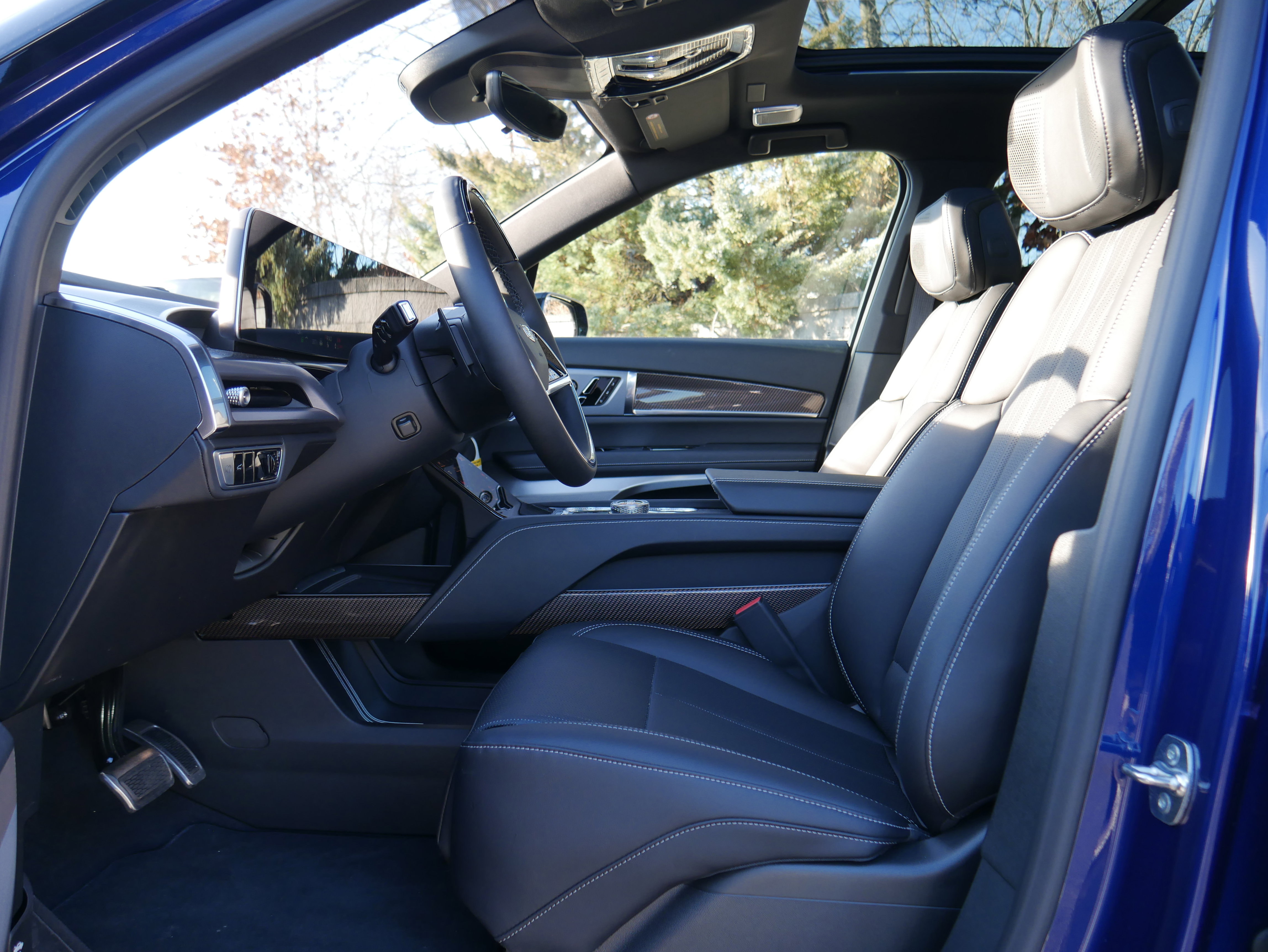 New 2026 Cadillac Vistiq Sport image 13