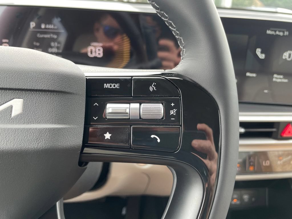 New 2026 Kia Sorento S w/ S Panoramic Sunroof Package FWD image 17