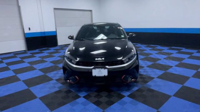 Used 2023 Kia Forte GT-Line w/ GT-Line Premium Package FWD image 3
