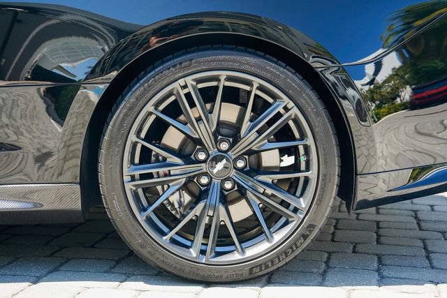 Used 2018 Chevrolet Camaro ZL1 RWD image 15