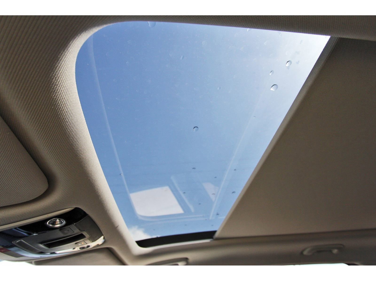 Used 2025 Kia Sorento SX image 26